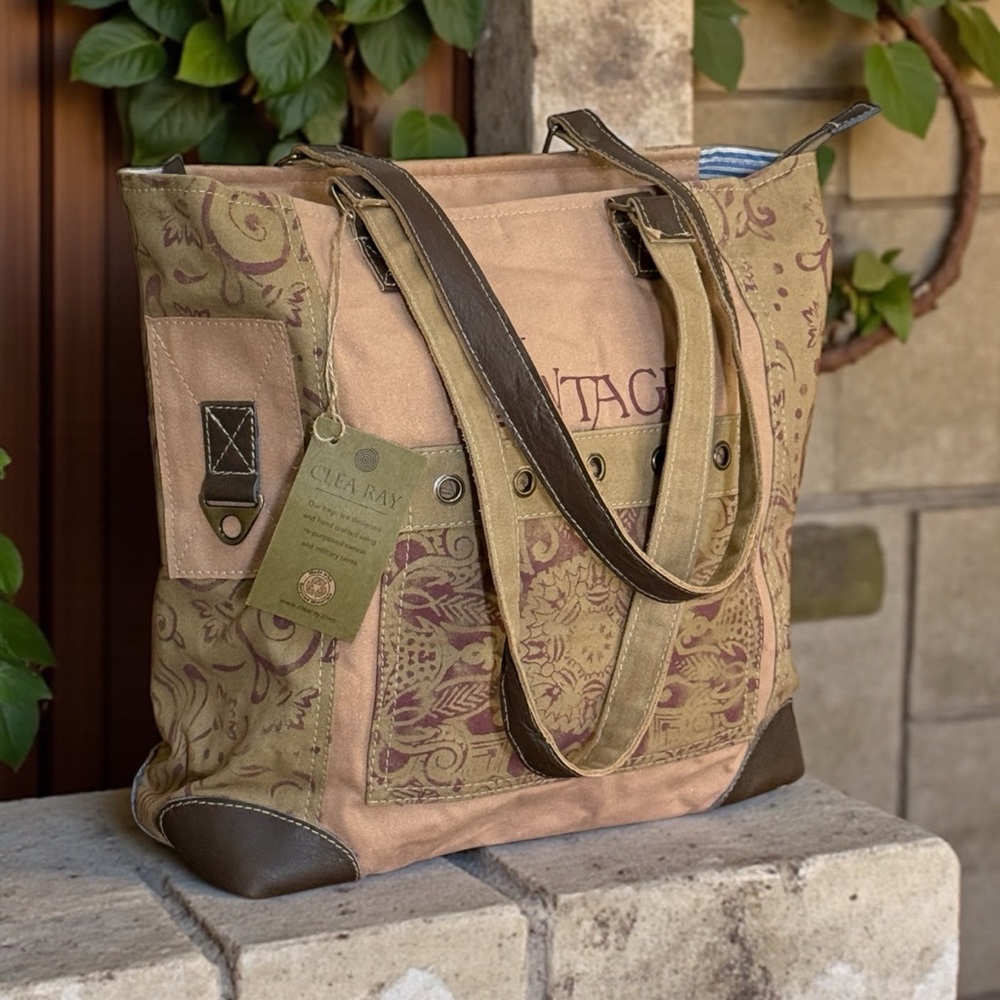 NWT Stylish Vintage Print Canvas Tote Bag - Peach Tan and Brown - Picture 6 of 9